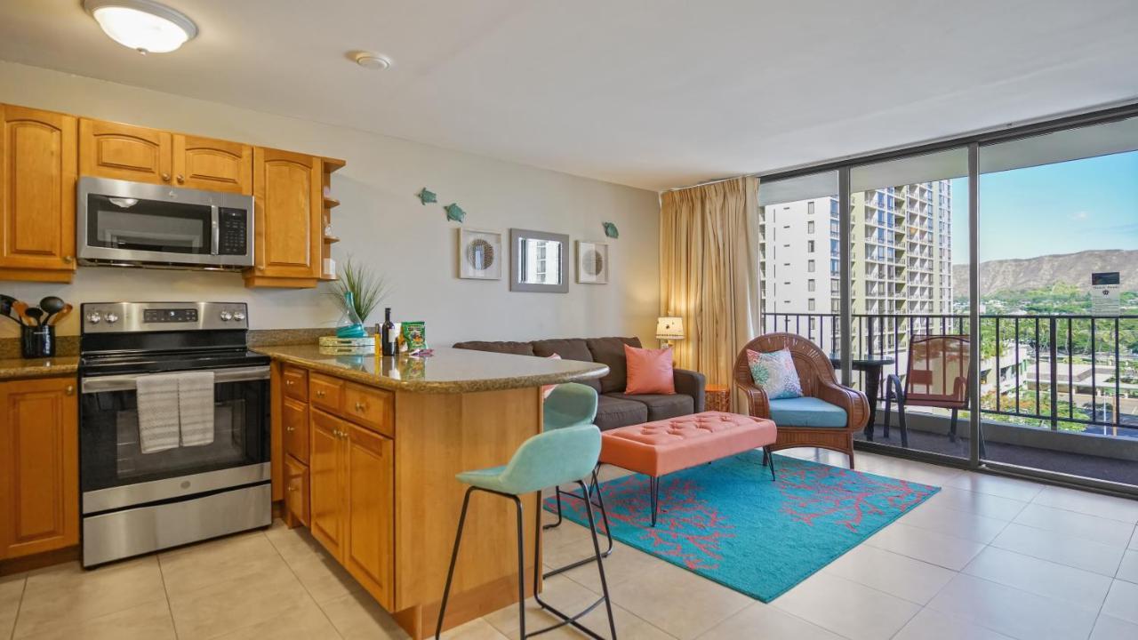 Waikiki Banyan Suites W Free Parking Honolulu Buitenkant foto